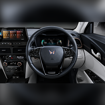 X3XE-twin-hd-screens